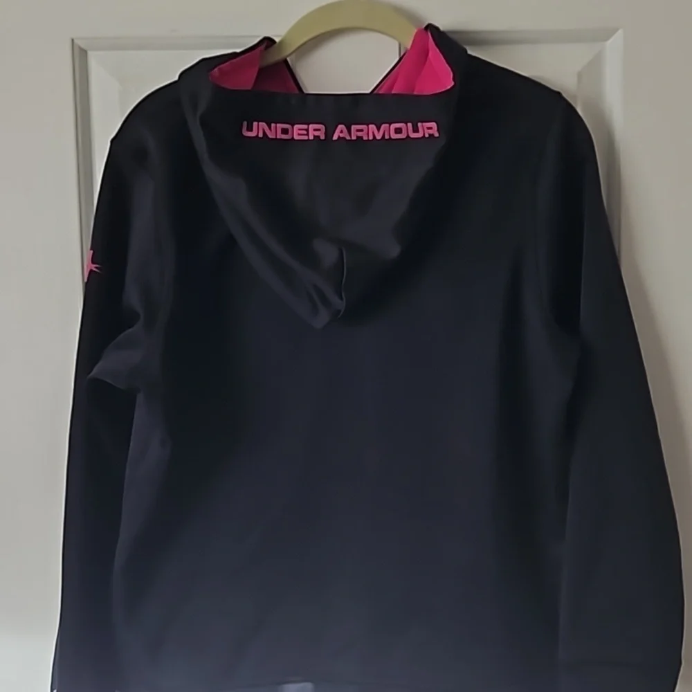 Hooded Pullover Sweatshirt